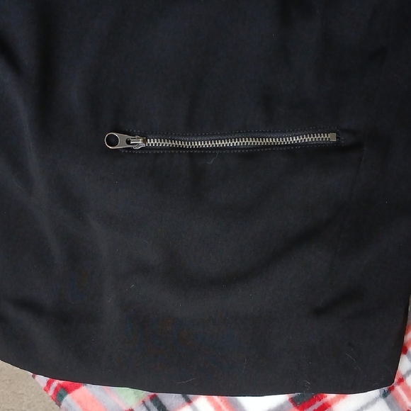 Sleek Black Shawl Collar Blazer - Picture 4 of 7